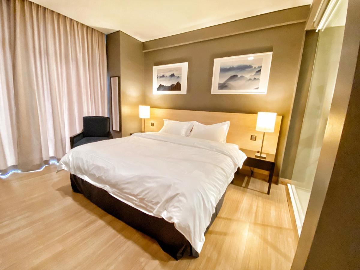 Straits Suite By C Homestay Malacca Ngoại thất bức ảnh