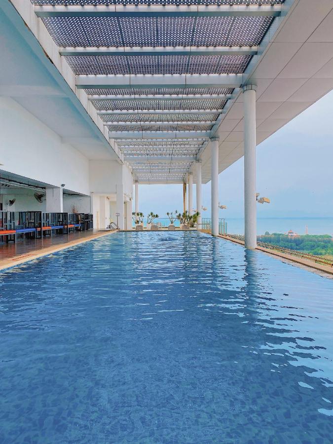 Straits Suite By C Homestay Malacca Ngoại thất bức ảnh