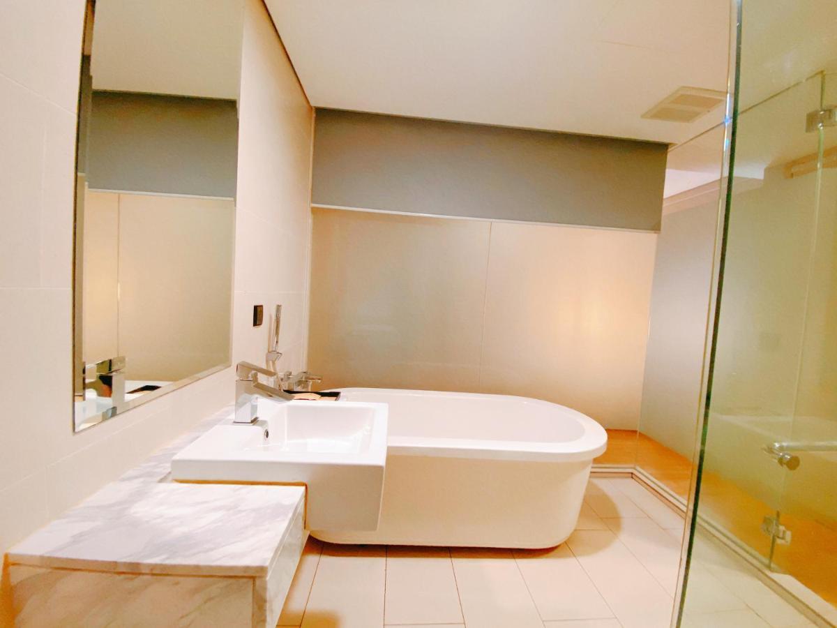 Straits Suite By C Homestay Malacca Ngoại thất bức ảnh