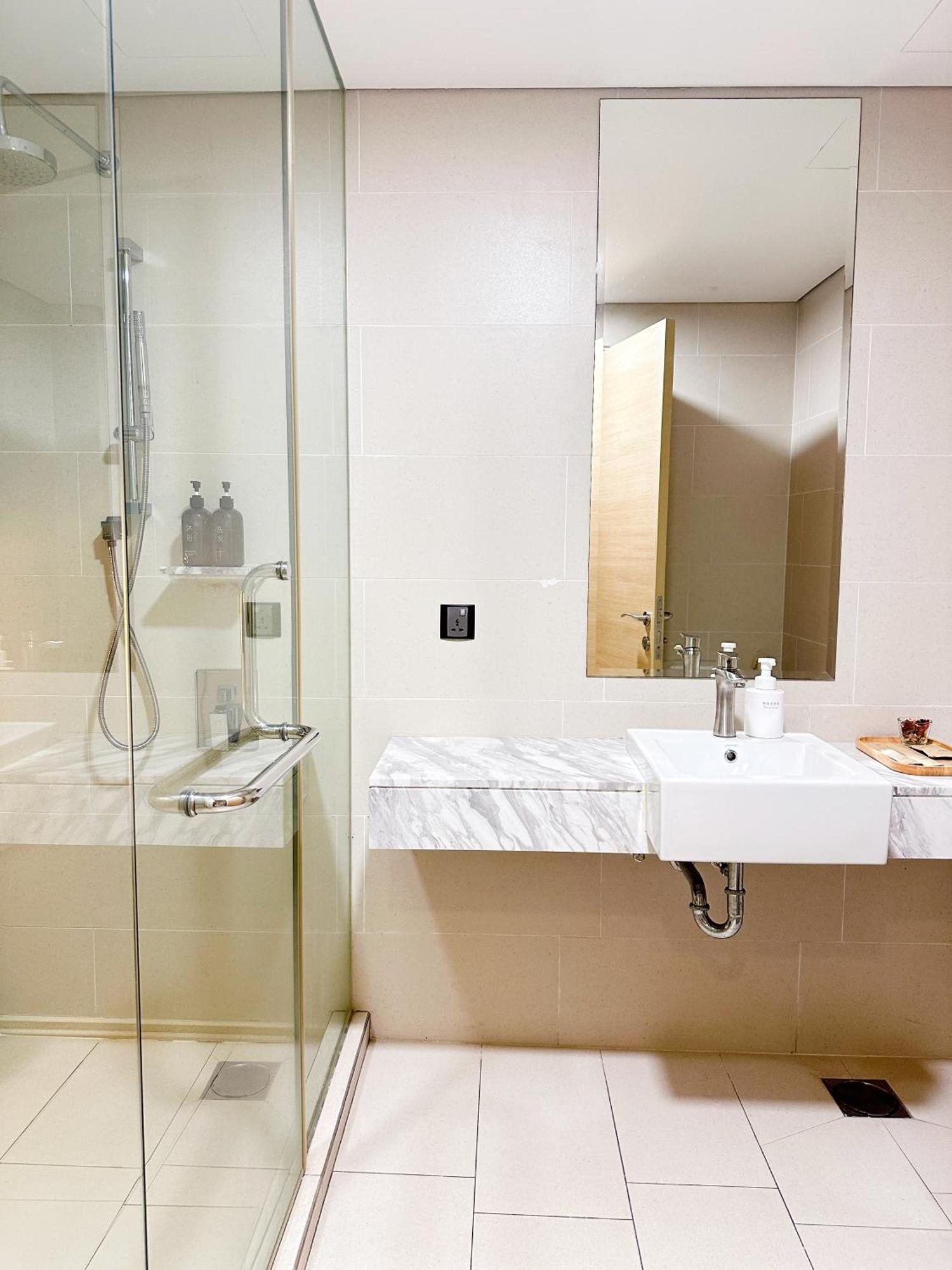 Straits Suite By C Homestay Malacca Ngoại thất bức ảnh